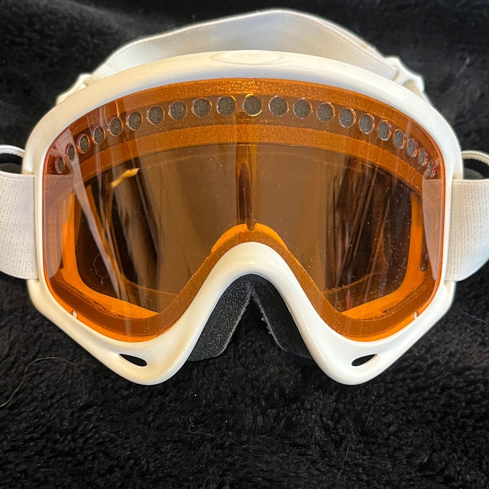 Oakley Snow Goggles with White Frame and Orange Lens